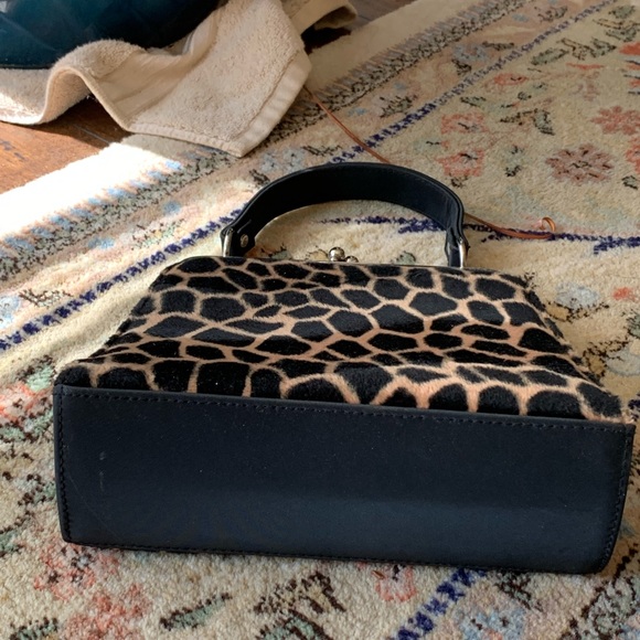 Beautiful Barely Used Purse - Picture 3 of 7